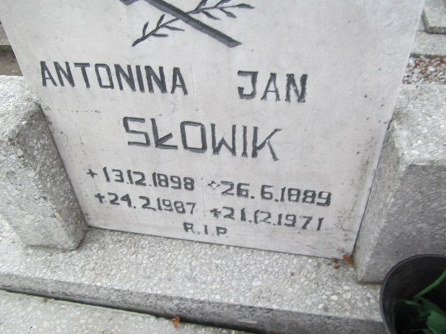 Jan Słowik 1889 Mikołów Paniowy - Grobonet - Wyszukiwarka osób pochowanych